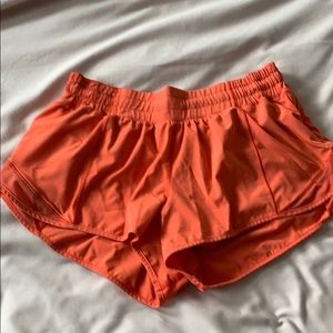 Lululemon Hotty Hot 2.5 inch Shorts